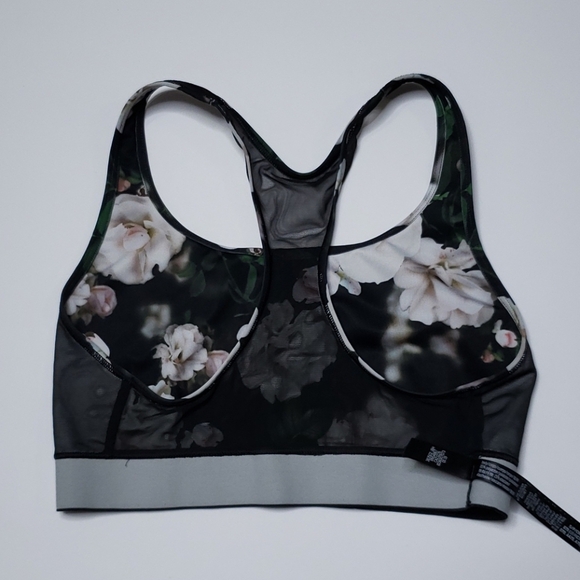 Victoria Secret Sports Bra Floral - Picture 5 of 6